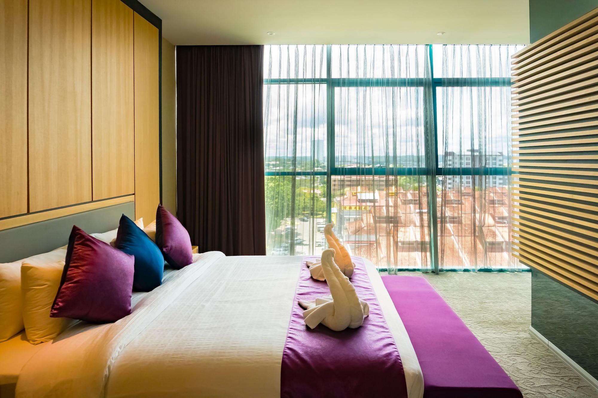 กรีน โฮเต็ล แอนด์ สวีท Hotel บินตูลู ภายนอก รูปภาพ