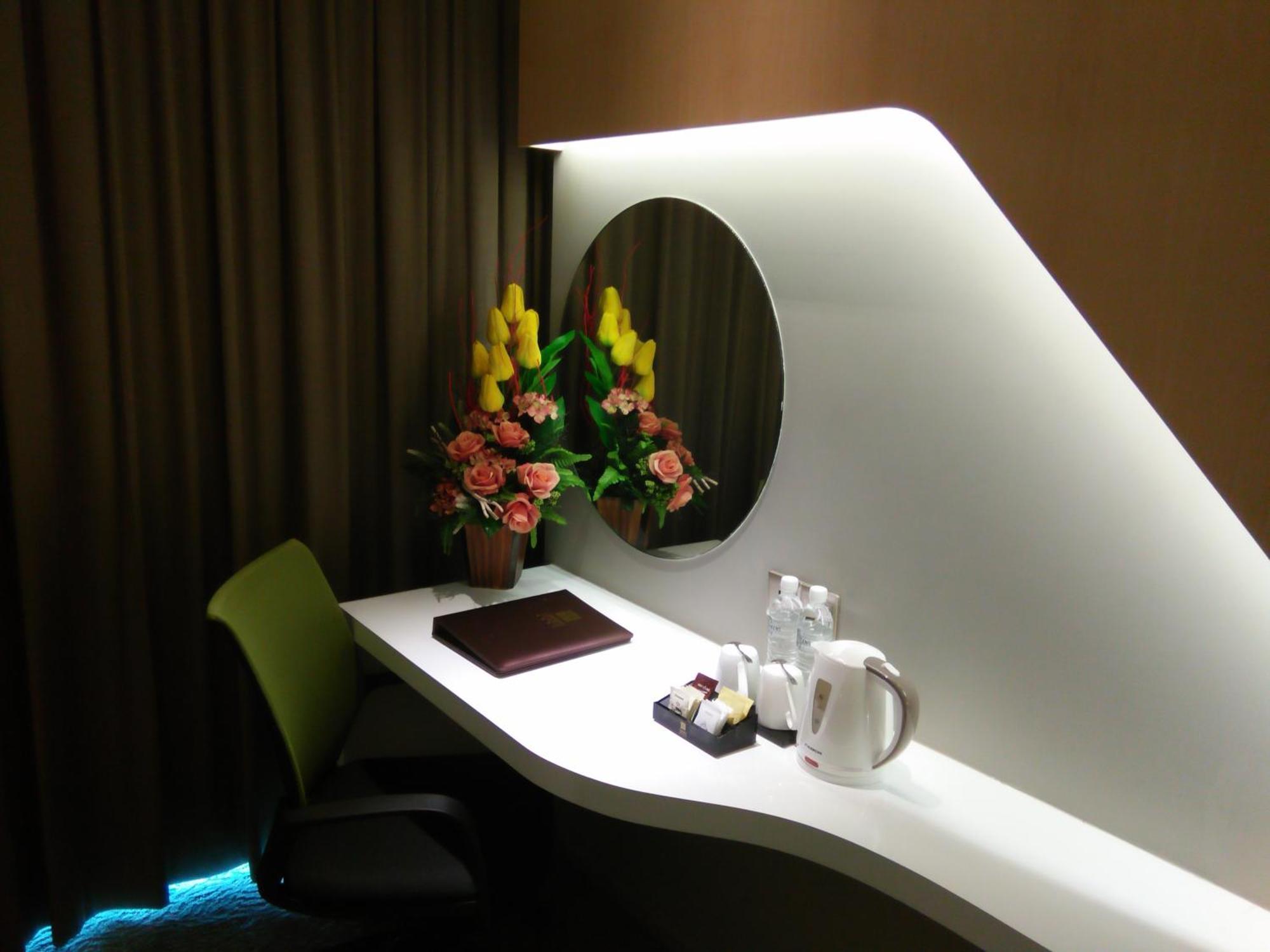 กรีน โฮเต็ล แอนด์ สวีท Hotel บินตูลู ห้อง รูปภาพ